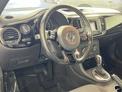 Used 2019 Volkswagen Beetle 2.0T S image 23