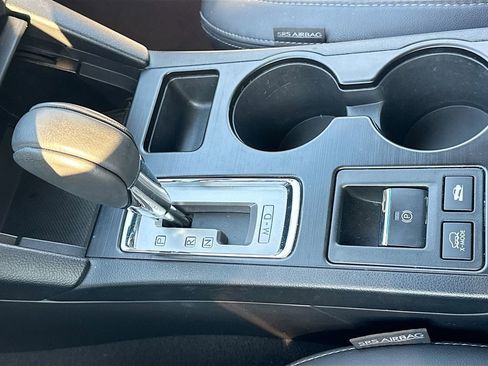 Used 2017 Subaru Outback 2.5i Limited image 21