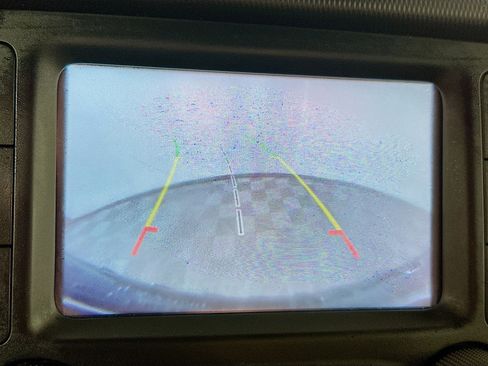 Used 2018 Jeep Wrangler Unlimited Sport S image 13