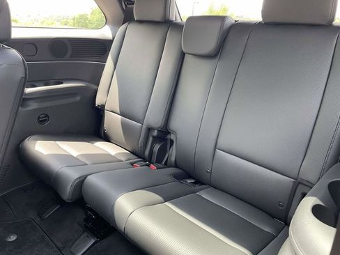 New 2026 Hyundai Palisade Calligraphy FWD image 11