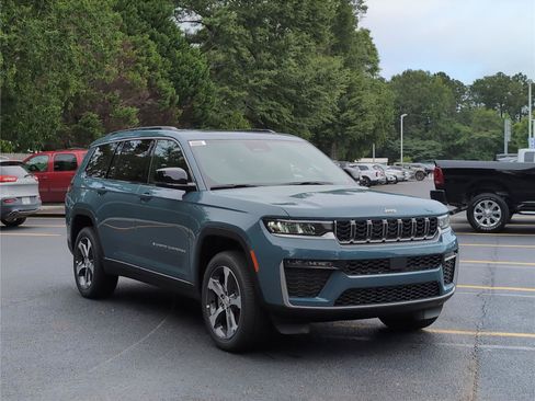 New 2026 Jeep Grand Cherokee L Limited AWD/4WD image 8