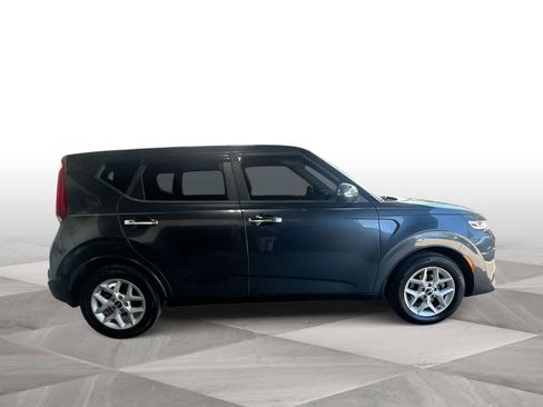 Used 2020 Kia Soul S FWD image 9