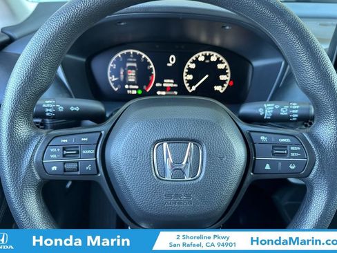 Certified 2025 Honda HR-V LX image 28