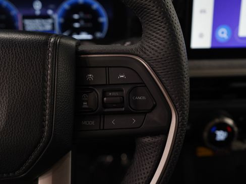 Used 2024 Toyota Tacoma Trailhunter image 20