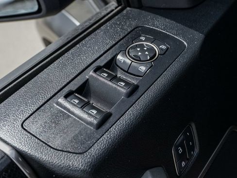 Used 2018 Ford F150 Raptor w/ Equipment Group 802A Luxury AWD/4WD image 16