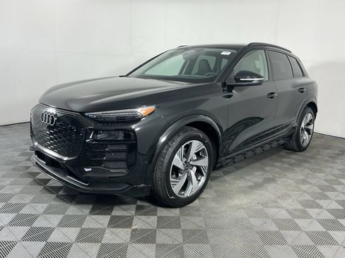 Used 2025 Audi Q6 e-tron Prestige w/ Black Warm Weather Package AWD/4WD image 4