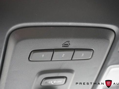 Used 2024 Chevrolet Suburban Z71 image 31