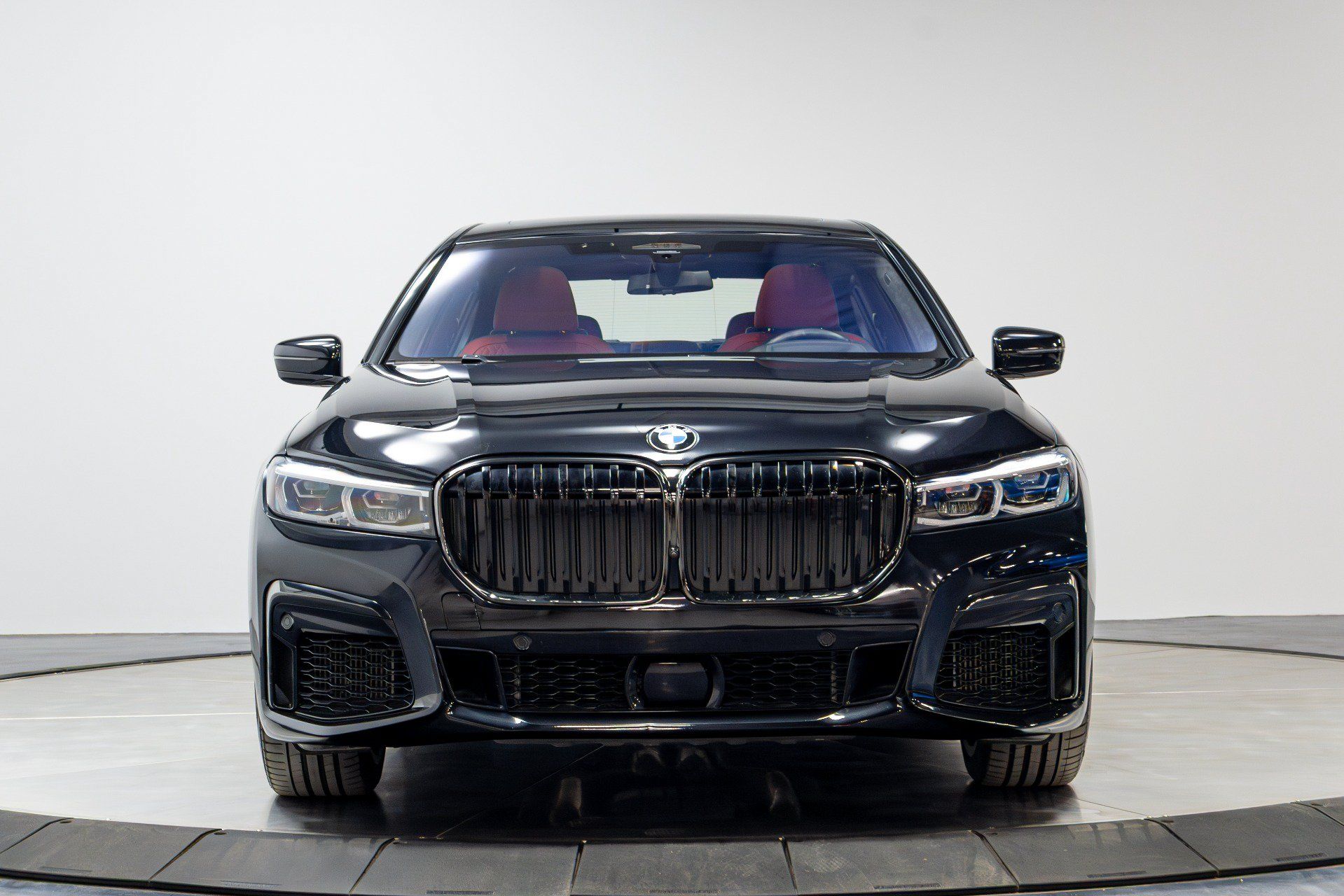 Used 2022 BMW M760i xDrive AWD/4WD image 51
