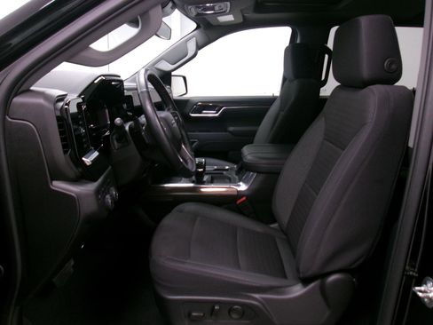 Certified 2025 Chevrolet Silverado 1500 RST w/ Convenience Package II image 8