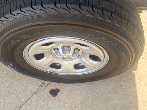 Used 2018 Nissan Frontier S image 29