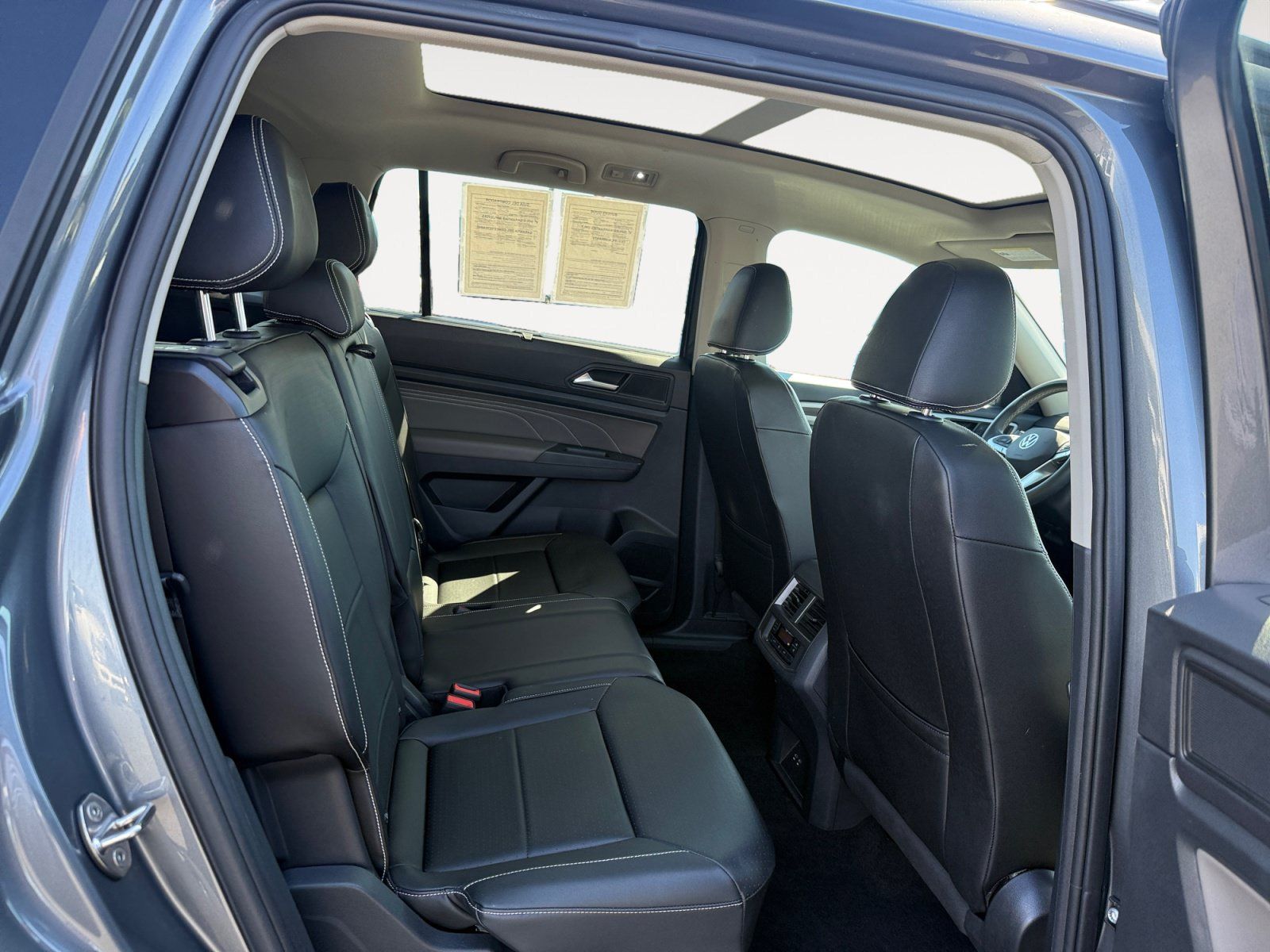 Certified 2023 Volkswagen Atlas SE w/ Panoramic Sunroof Package FWD image 18