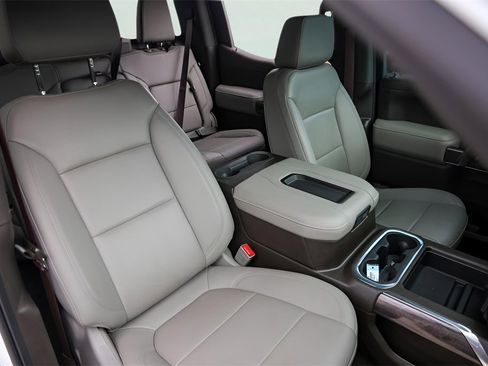 Used 2021 Chevrolet Silverado 1500 LTZ image 34