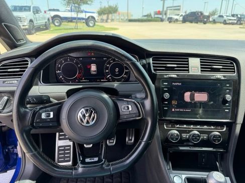Used 2018 Volkswagen Golf R 4-Door AWD/4WD image 11
