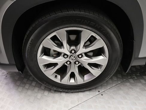 Used 2025 Toyota Grand Highlander AWD Hybrid image 4
