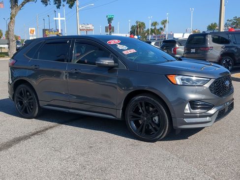 Used 2020 Ford Edge ST w/ Equipment Group 401A image 2