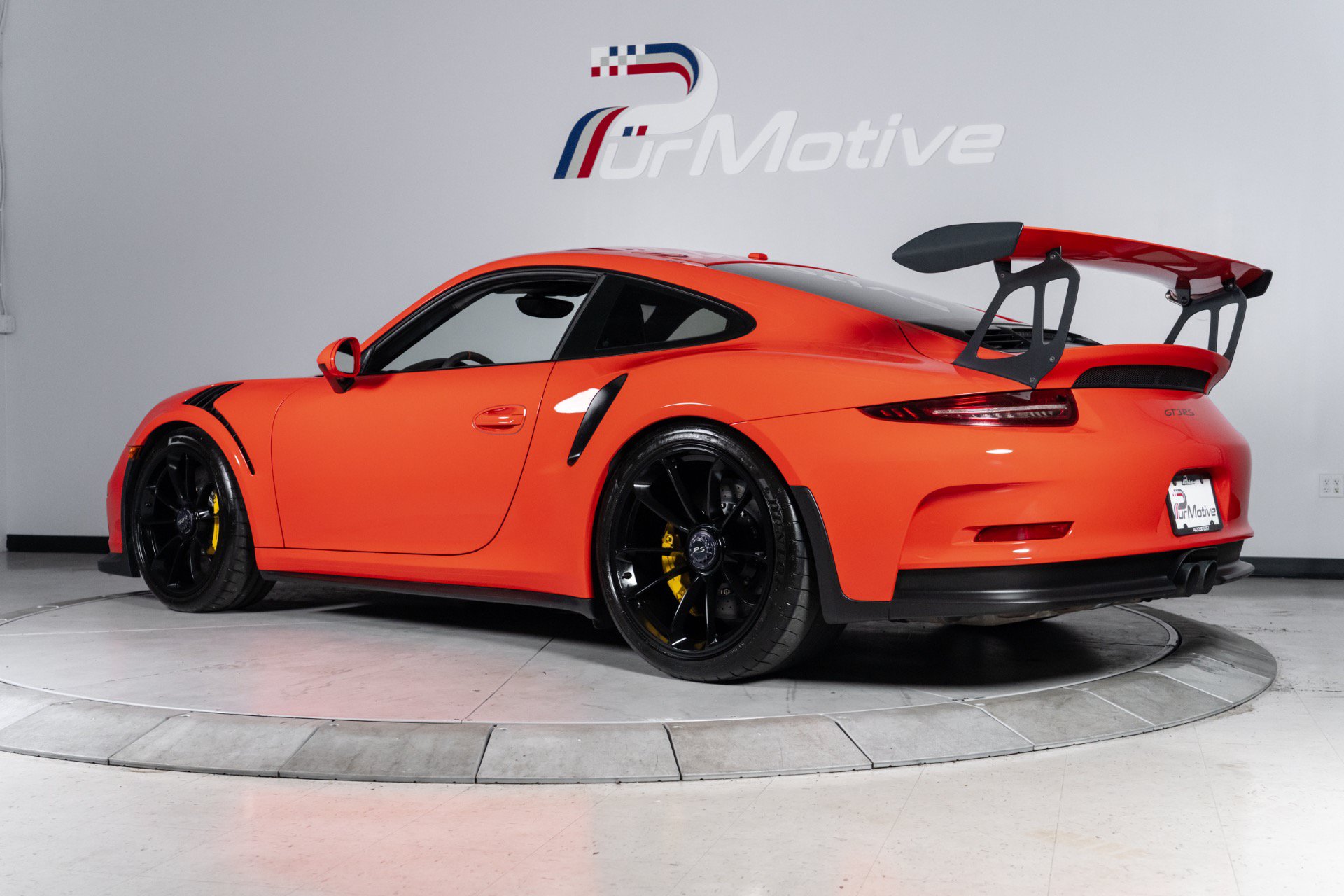 Used 2016 Porsche 911 GT3 RS RWD image 5