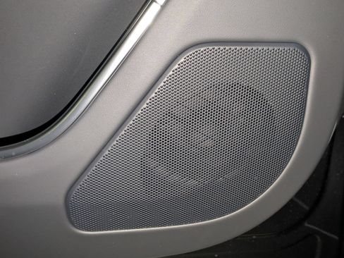 New 2026 Land Rover Range Rover SE AWD/4WD image 13