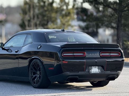 Used 2016 Dodge Challenger SRT Hellcat image 44