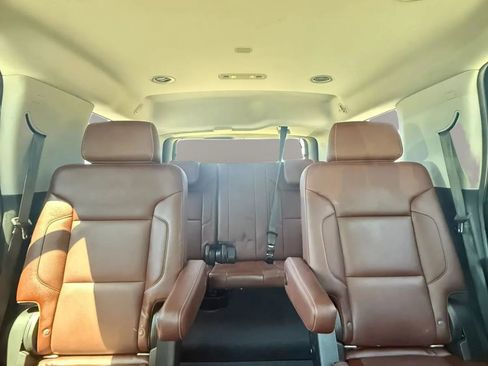 Used 2020 Chevrolet Tahoe Premier w/ Premier Plus Edition AWD/4WD image 23