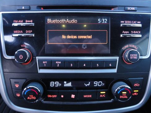 Used 2016 Nissan Altima 2.5 SV FWD image 20