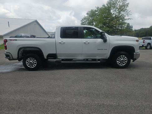 Used 2025 Chevrolet Silverado 2500 LT w/ Convenience Package AWD/4WD image 6