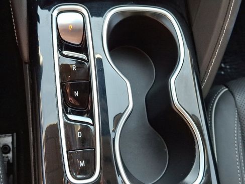 Used 2023 Buick Envision Essence image 14