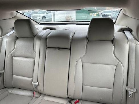 Used 2010 Ford Taurus Limited image 19