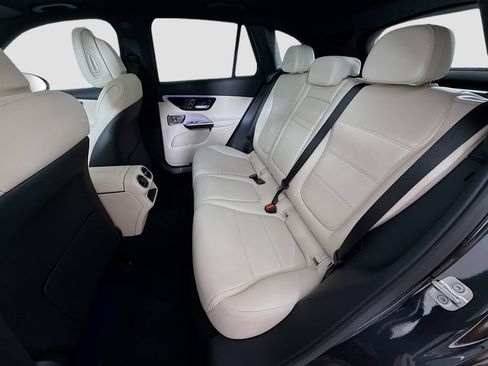 New 2026 Mercedes-Benz GLC 300 4MATIC image 26