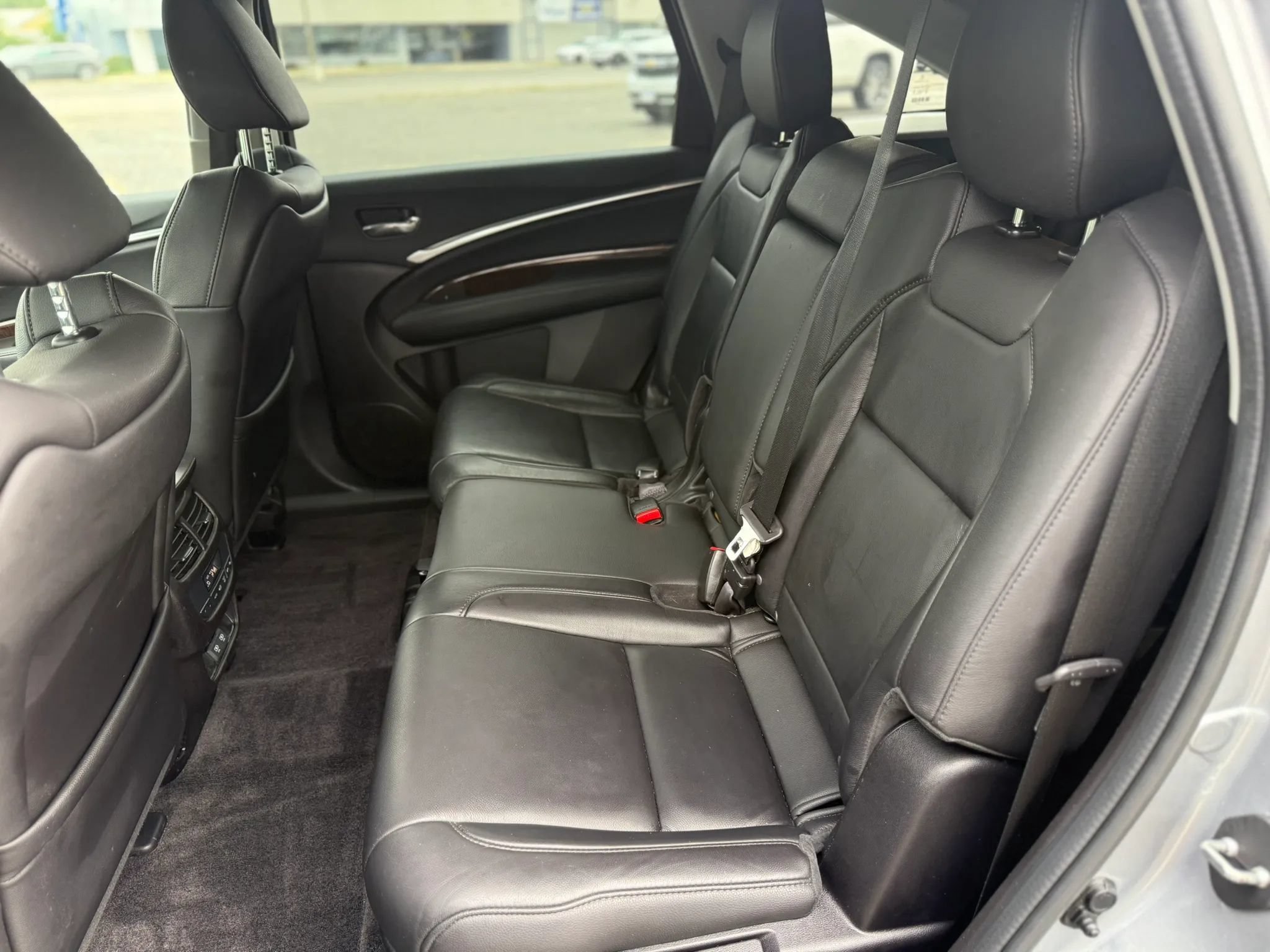 Used 2018 Acura MDX SH-AWD image 13