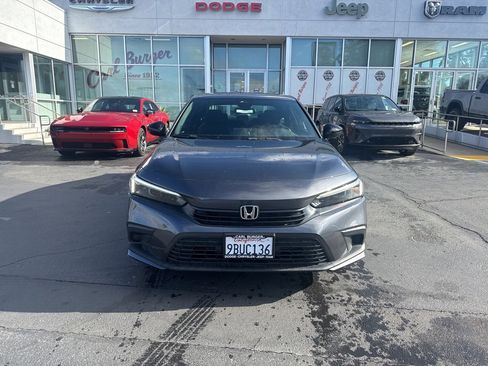 Used 2022 Honda Civic Sport image 2