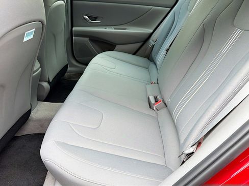 Used 2023 Hyundai Elantra SEL w/ Convenience Package FWD image 26
