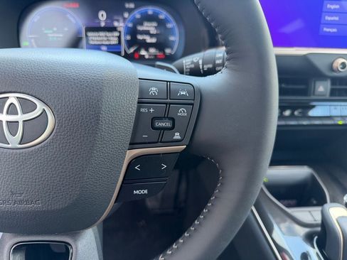 New 2026 Toyota Crown Signia AWD/4WD image 14