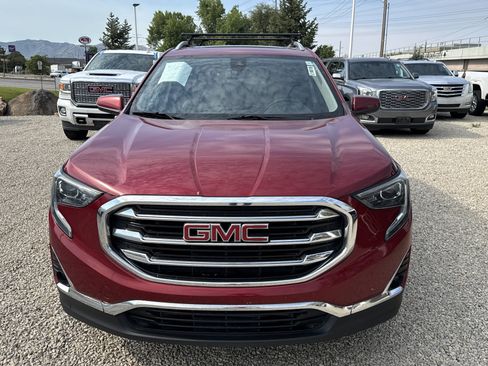 Used 2020 GMC Terrain SLT w/ Preferred Package AWD/4WD image 3