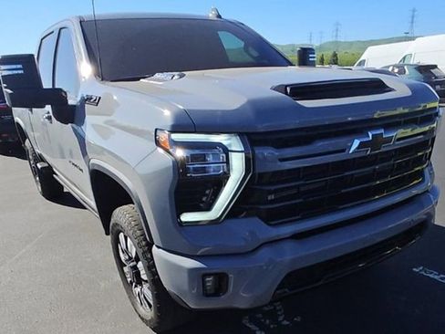 Used 2024 Chevrolet Silverado 2500 LTZ w/ LTZ Plus Package AWD/4WD image 2