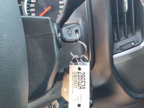 Used 2018 Chevrolet Silverado 1500 LT w/ All Star Edition image 28