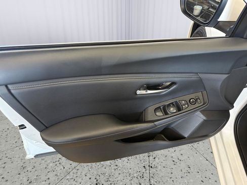 Used 2024 Nissan Sentra SV FWD image 21