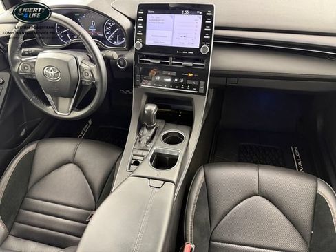 Used 2021 Toyota Avalon XSE FWD image 34
