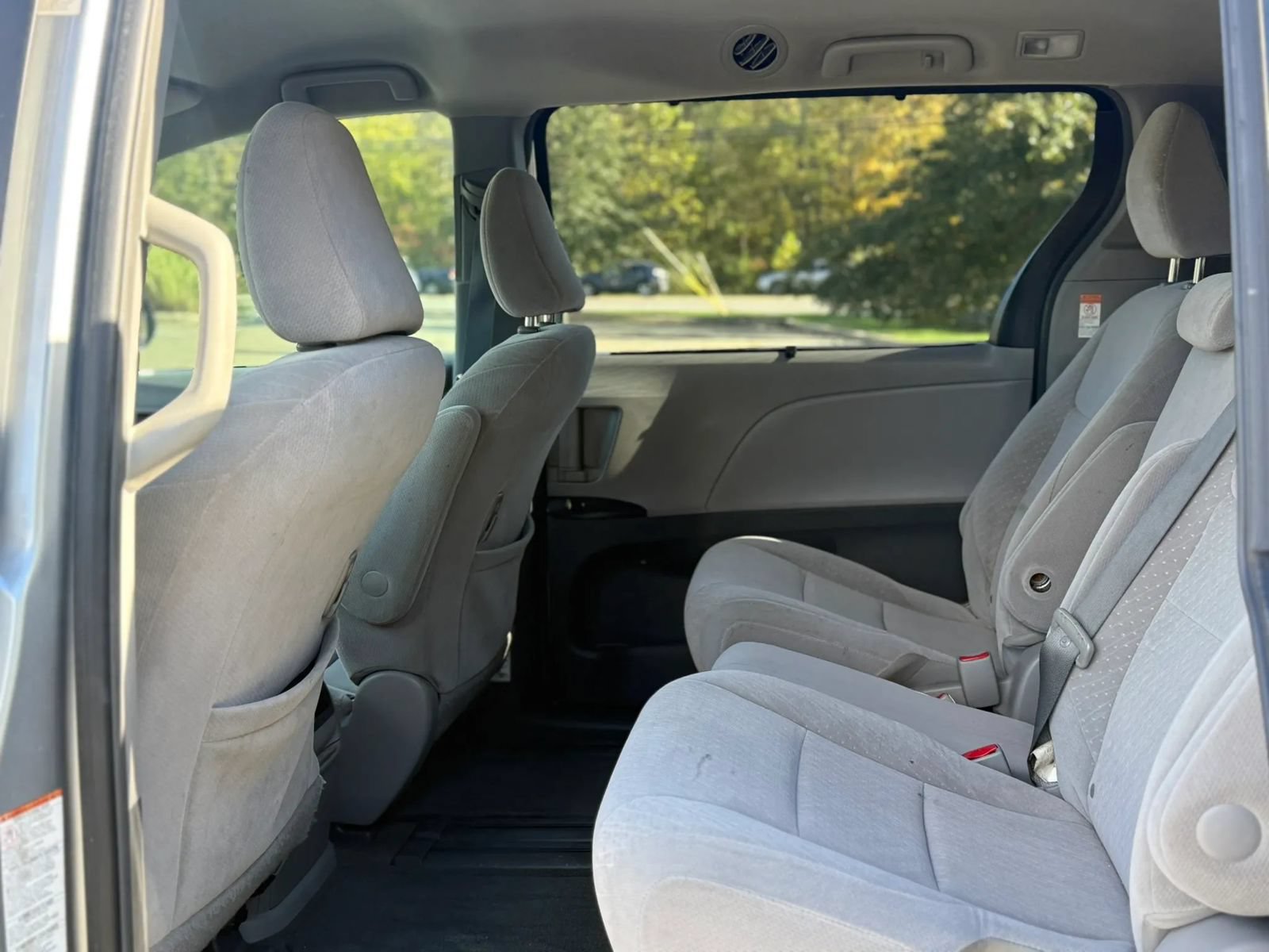 Used 2017 Toyota Sienna LE FWD image 13