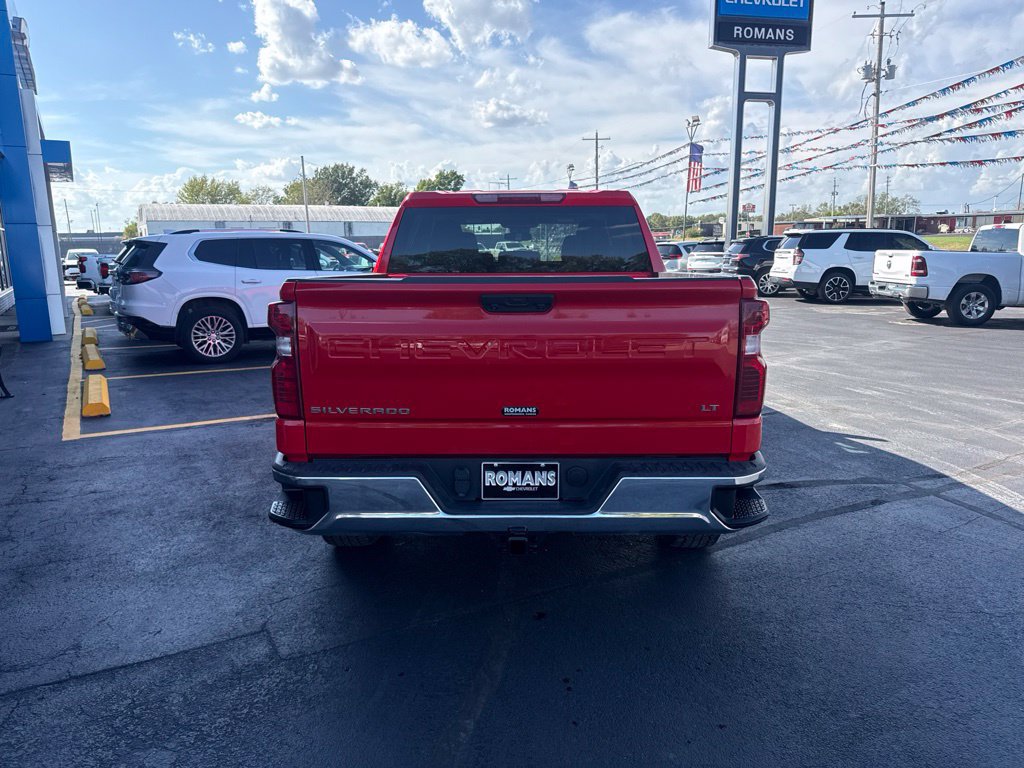 Used 2025 Chevrolet Silverado 1500 LT AWD/4WD image 5