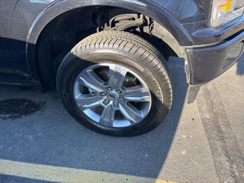 Used 2020 Ford F150 Platinum w/ Equipment Group 701A Luxury image 7