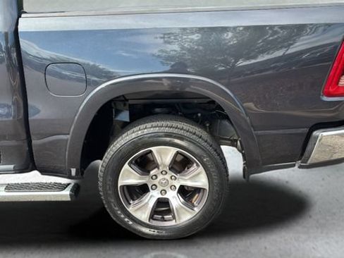 Used 2019 RAM 1500 Laramie AWD/4WD image 38