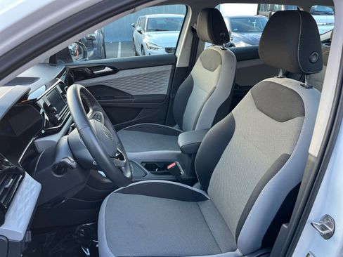 Used 2024 Volkswagen Taos S image 34