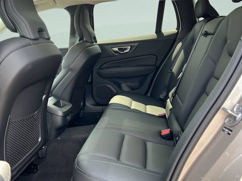 New 2026 Volvo V60 B5 Cross Country Plus w/ Protection Package Premier AWD/4WD image 9