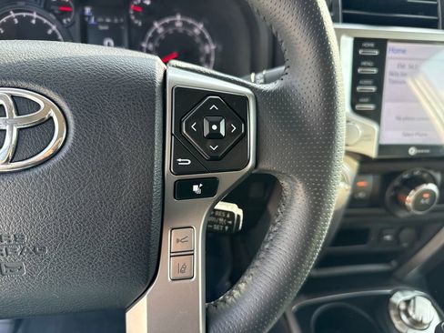 Used 2022 Toyota 4Runner SR5 image 15