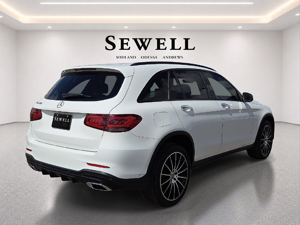 Used 2022 Mercedes-Benz GLC 300 image 4