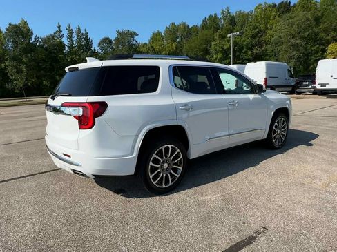 Certified 2021 GMC Acadia Denali w/ Denali Technology Package FWD image 8