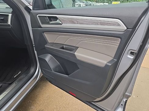 Used 2022 Volkswagen Atlas Cross Sport SE AWD/4WD image 71