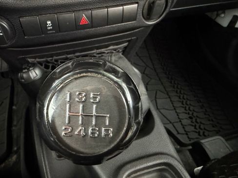 Used 2013 Jeep Wrangler Sport AWD/4WD image 14