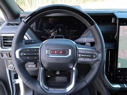 New 2026 GMC Yukon Elevation w/ Elevation Premium Package image 13