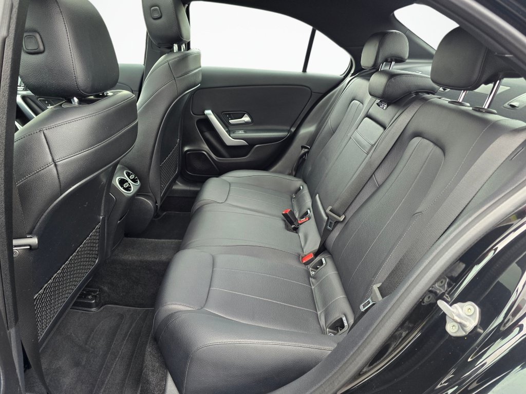 Used 2019 Mercedes-Benz A 220 4MATIC image 19
